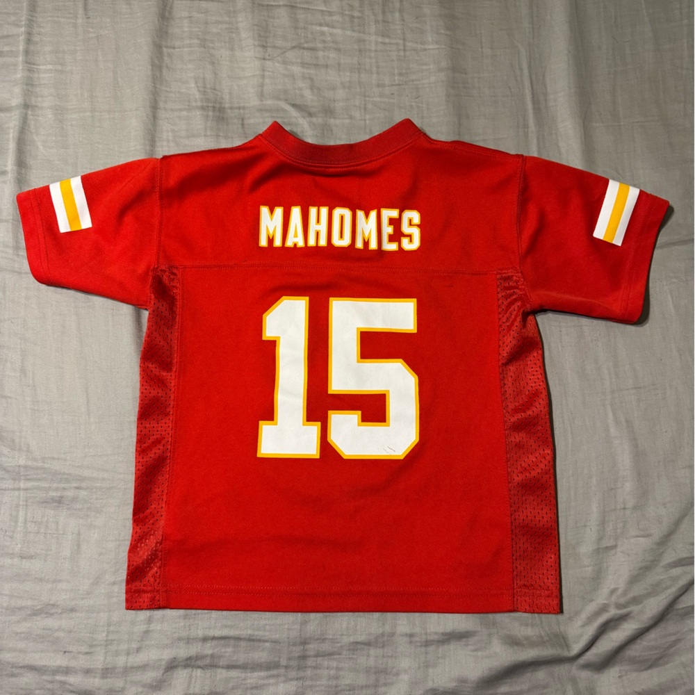 Mahomes Chiefs Jersey Boys Medium